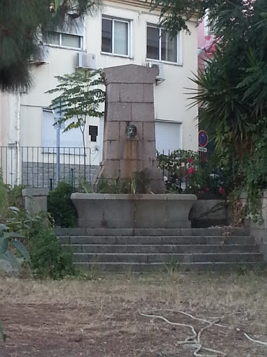 Fontaine Maison Des Combattants