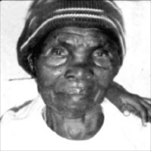 DISPUTED BURIAL: Deceased Mukumela Tshivhula, 92, will finally be buried. 05/10/07. © Unknown.