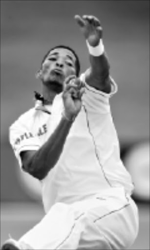 HARD ACT TO FOLLOW:Makhaya Ntini. Pic. Raymond Preston. 12/12/2009. © ST Makhaya Ntini, who plays in his 100th Test at Centurion on Wednesday, in action during the Proteas' training camp in Potch yesterday Picture: RAYMOND PRESTON 12/12/2009 ------ 30cm deep dolour