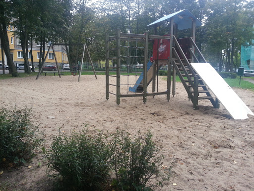Pelguranna Second Playground 