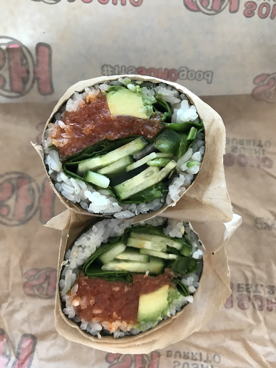 Nori and sushi rice wrap woth spicy tuna and veggies