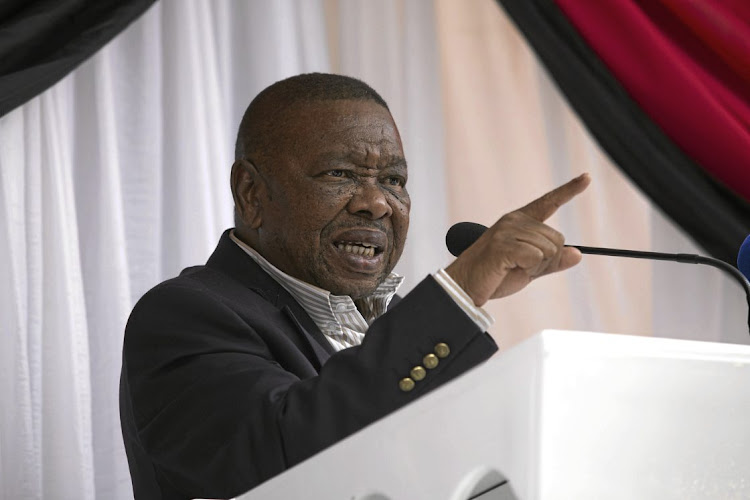 Higher education minister Blade Nzimande has responded to corruption claims made by UDM leader Bantu Holomisa.