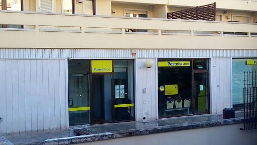 Poste Centrale 