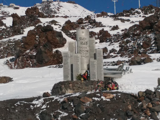 Памятник героям обороны Приэль