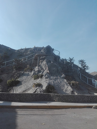 Quilmana Altar Virgen En El Cerro