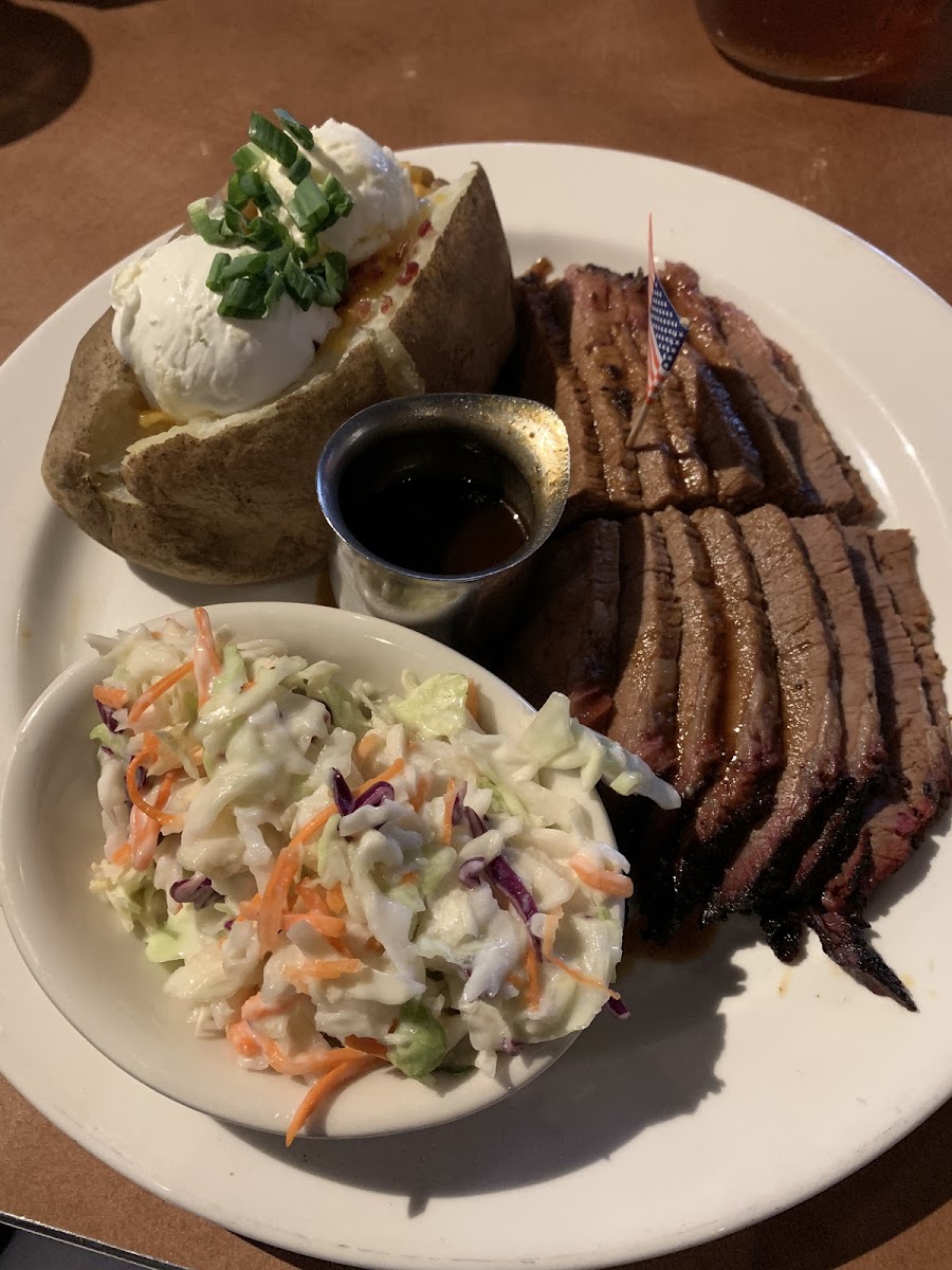 Gluten-Free at Lucille's Smokehouse