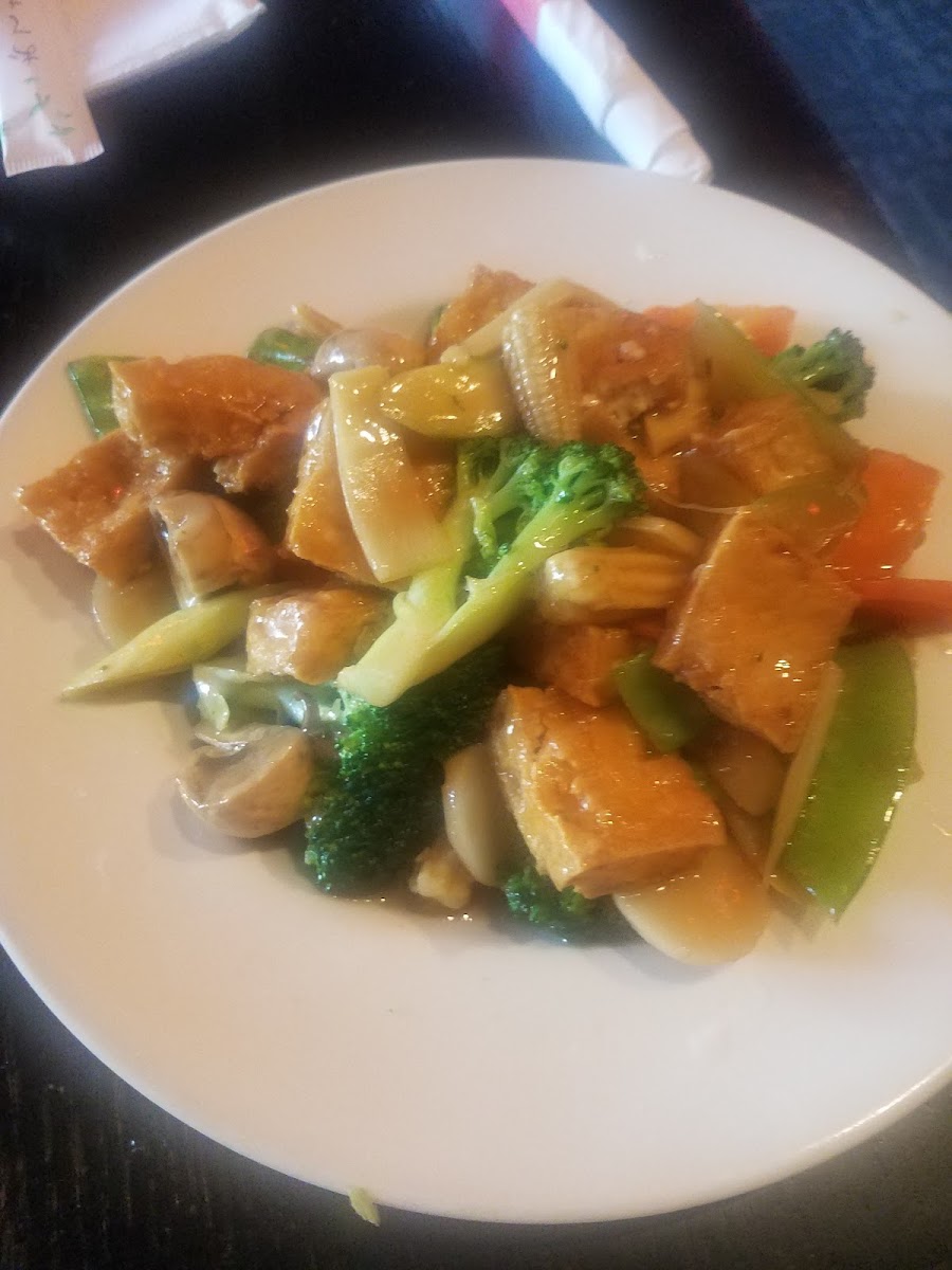 Bean curd with vegetables