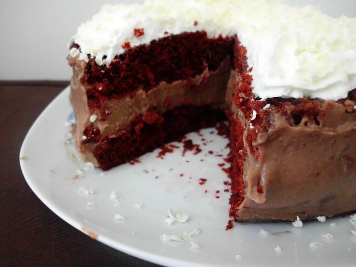 is red velvet cake chocolate