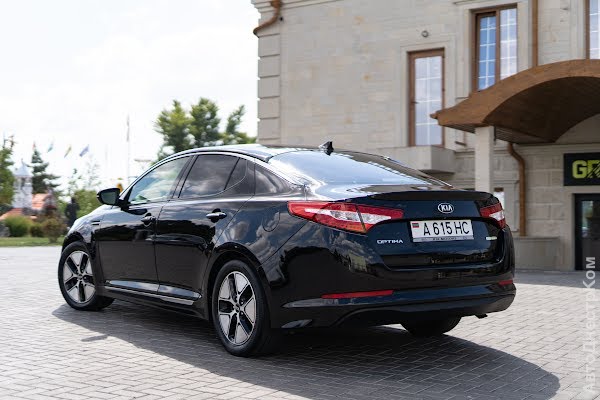 продам авто Kia Optima Optima II фото 4