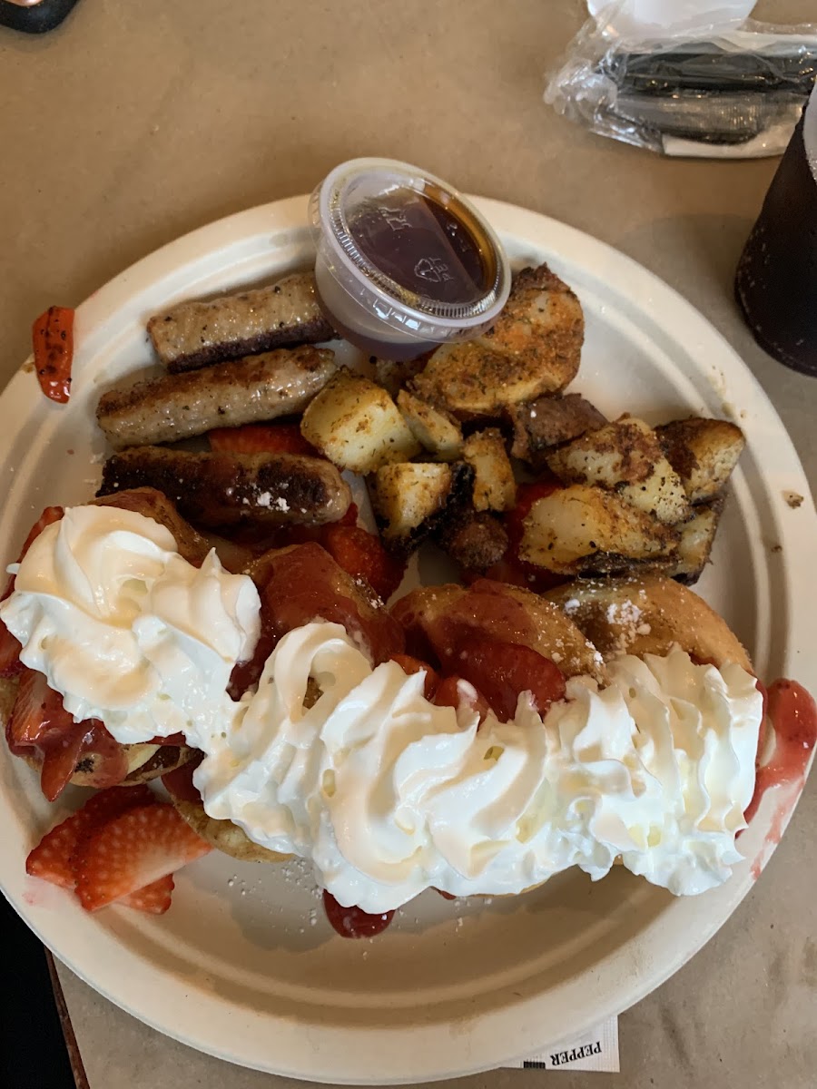 GF Waffles- stawberries ans whipped cream