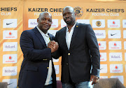 Mamelodi Sundowsn head coach Pitso Mosimane and his Kaizer Chiefs counterpart Steve Komphela. 