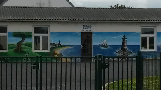 Roscoff - Le Phare De Le Centre Des Loisirs Pour Les Enfants 