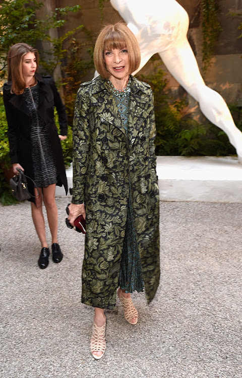 Anna Wintour wears Burberry at the Burberry September 2016 show during London Fashion Week SS17 at Makers House in September 2016 in London