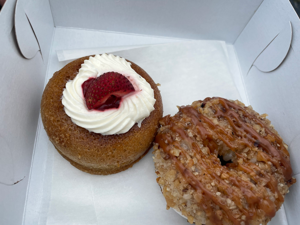 Strawberry cream donut and caramel crunch donut