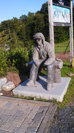 Sugarbush Skiier Statue