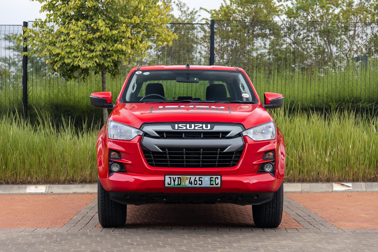 The Isuzu D-Max 1.9TD double cab L manual will reward you with 1,041km.