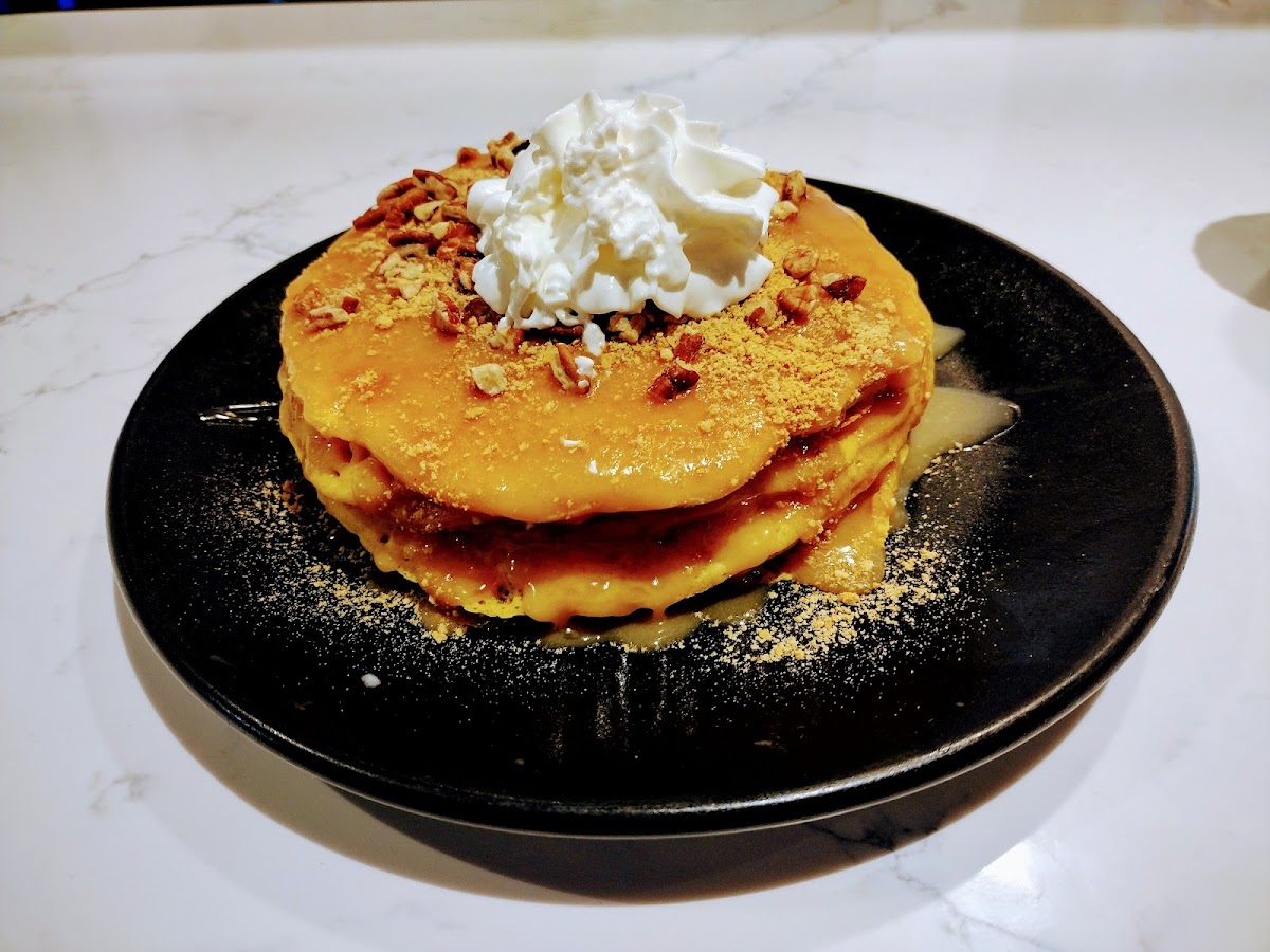 Pumpkin Spice Cream Cheese GF Pancakes. 😋