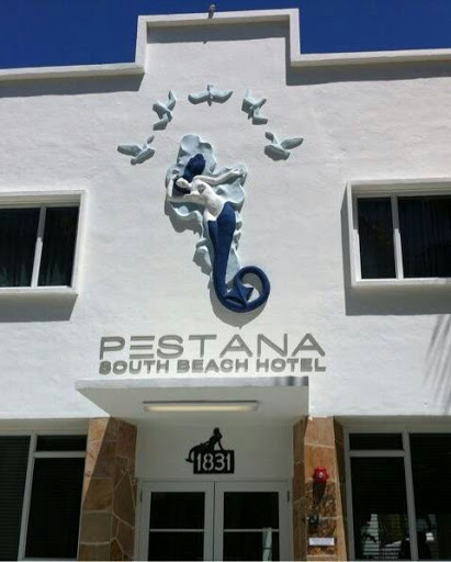 Mermaid at Pestana Hotel