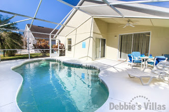 Sunny south-facing pool deck on Highlands Reserve