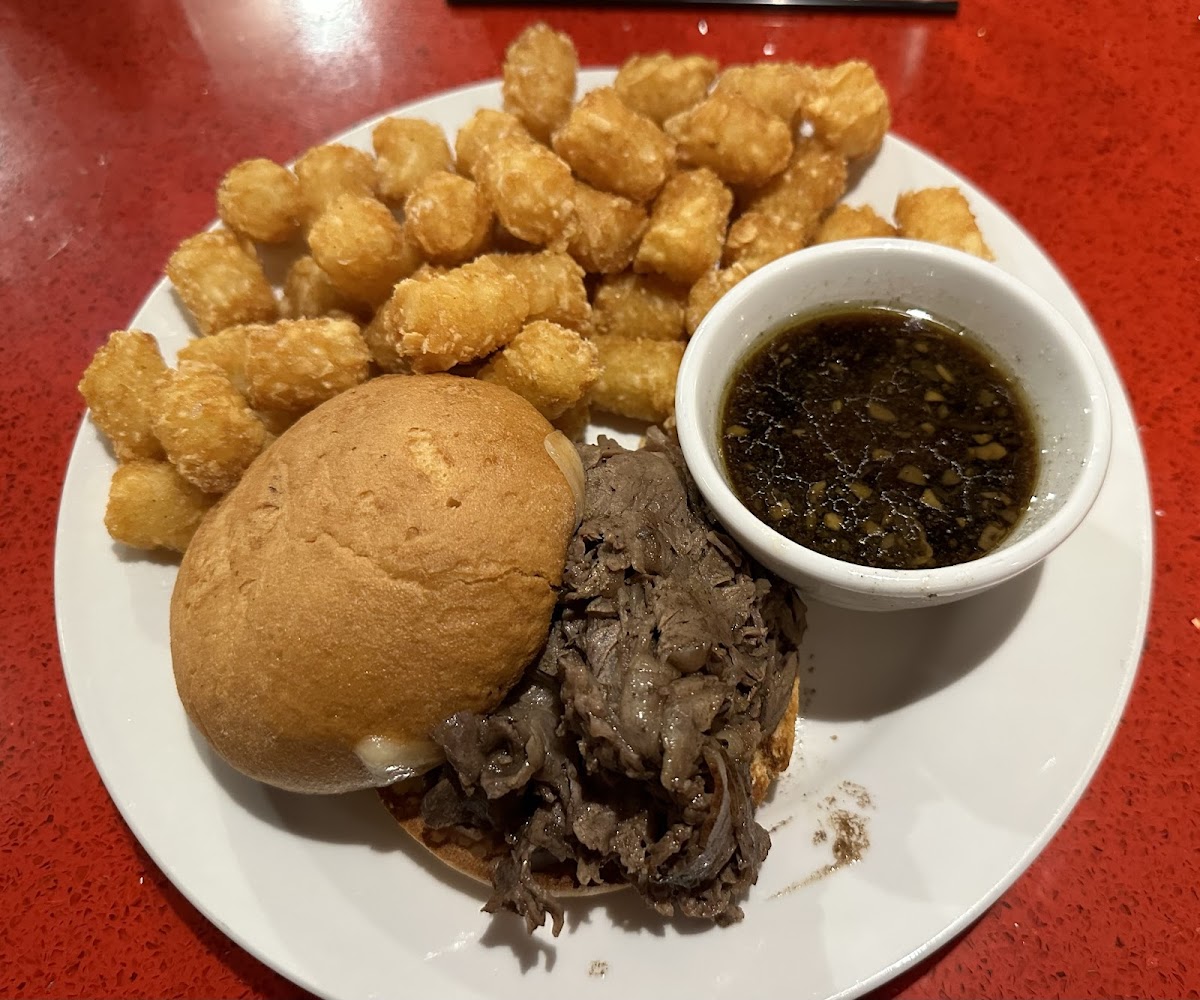 French Dip & Tater Tots