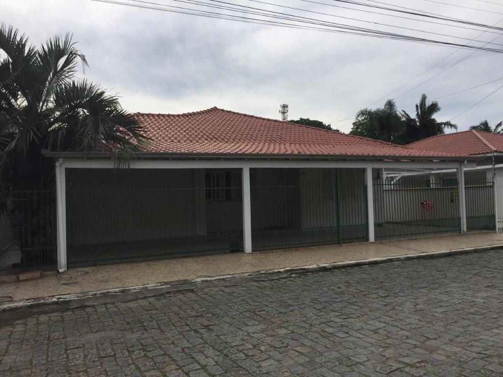 Casa com 3 dormitórios à venda, por R$ 489.000 - Centro - Tijucas/SC