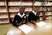 Grade 7 pupils Vaina Manave  and Kamohelo Mkati are very good at maths. 