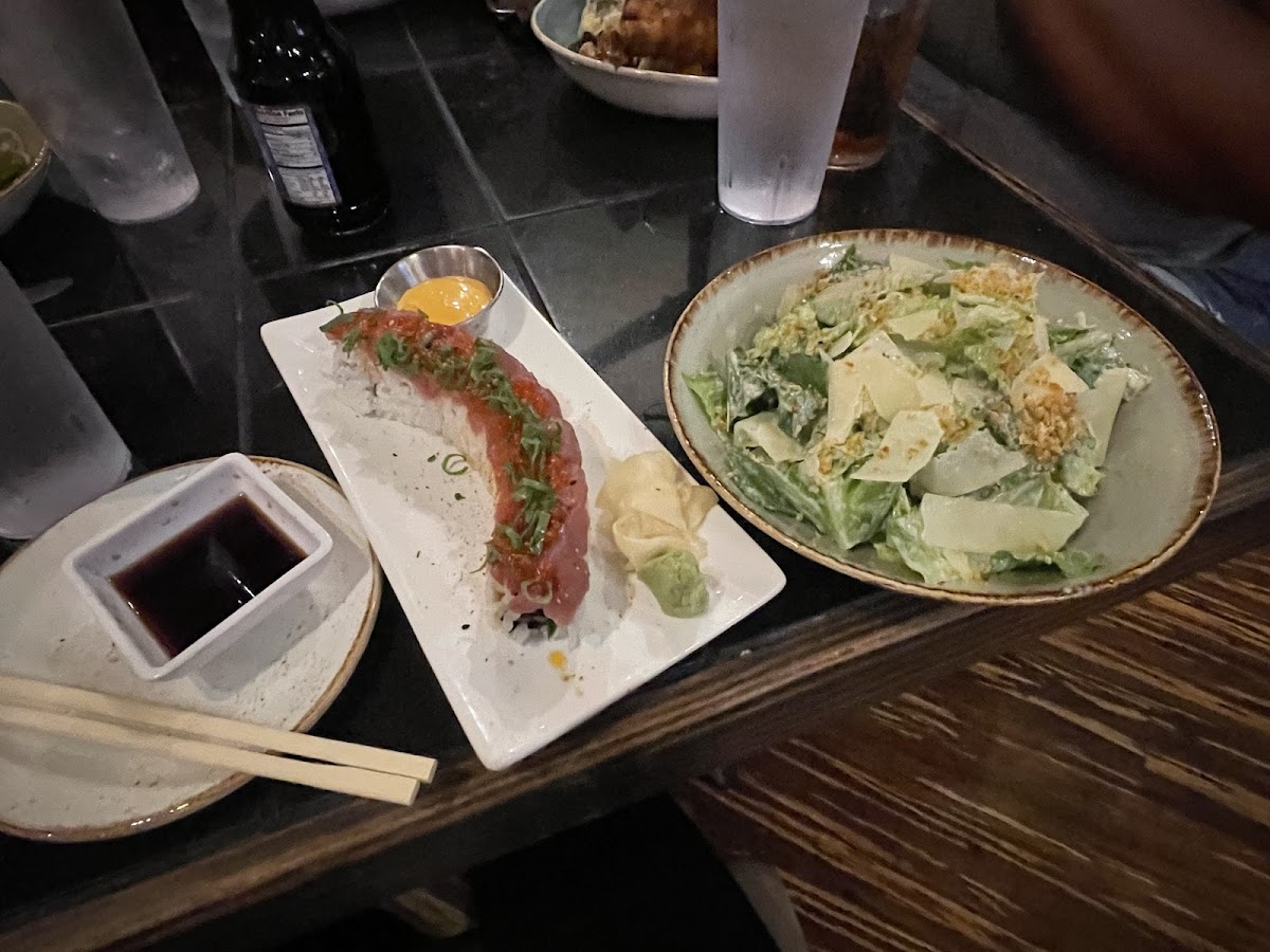 lava roll & salad