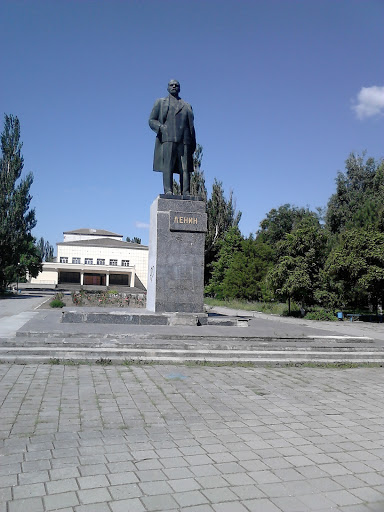 Памятник Ленина 