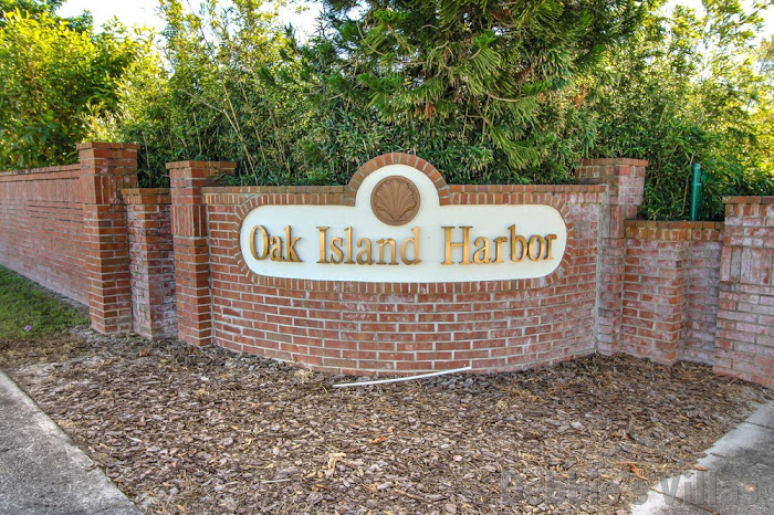 Oak Island Harbor, a Kissimmee community close to Disney with a selection of villas to rent