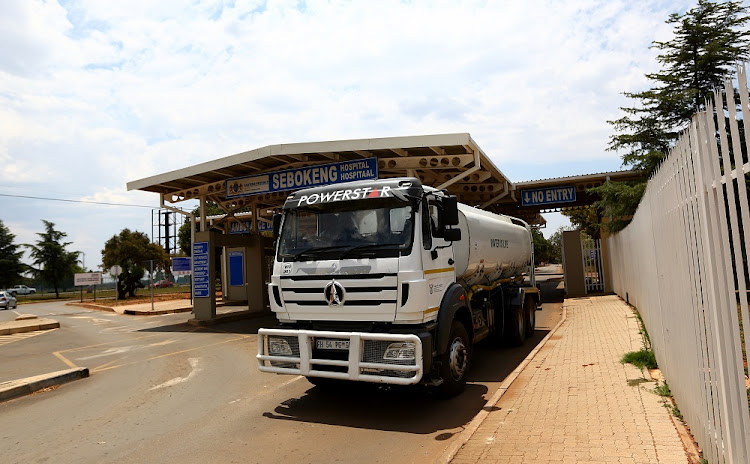 FILE PICTURE: A water truck leaves Sebokeng hospital that was affected by the 60% water restriction imposed by Rand Water after Emfuleni Municipality failed to pay the 400 million rands it owes them.