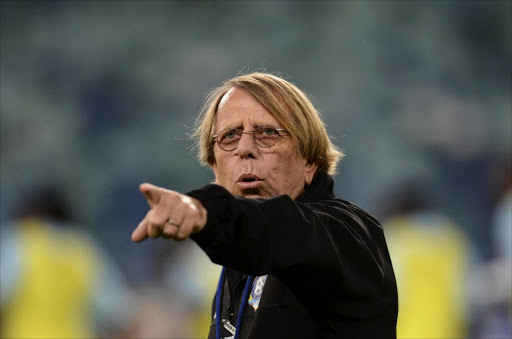 Congo Brazzaville coach Claude Le Roy is threatening to report South Africa coach Shakes Mashaba to CAF and FIFA for allegedly making 'obscene' gestures to him.