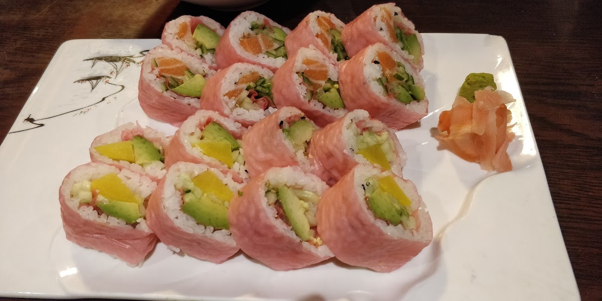 Veggie roll (front) and Alaskan roll