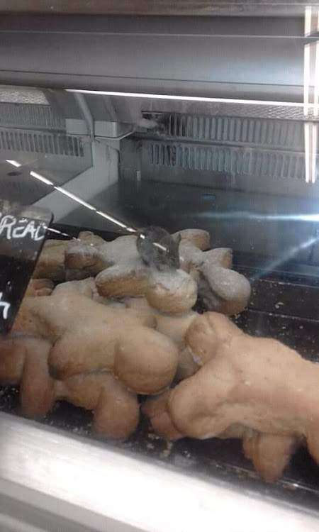 A rat was seen on pastries at a Shoprite store in Yeoville‚ Johannesburg.