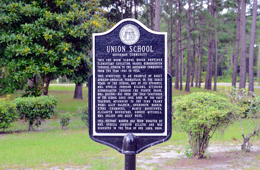 This one room school house provided elementary education, grades kindergarten through eighth, to the Brookman Community from the year 1907 to 1955. This structure is an example of early...