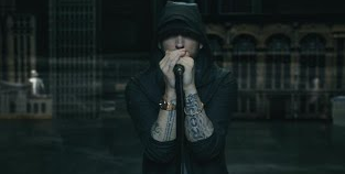 Eminem is preparing a diss track for his rival Machine Gun Kelly.