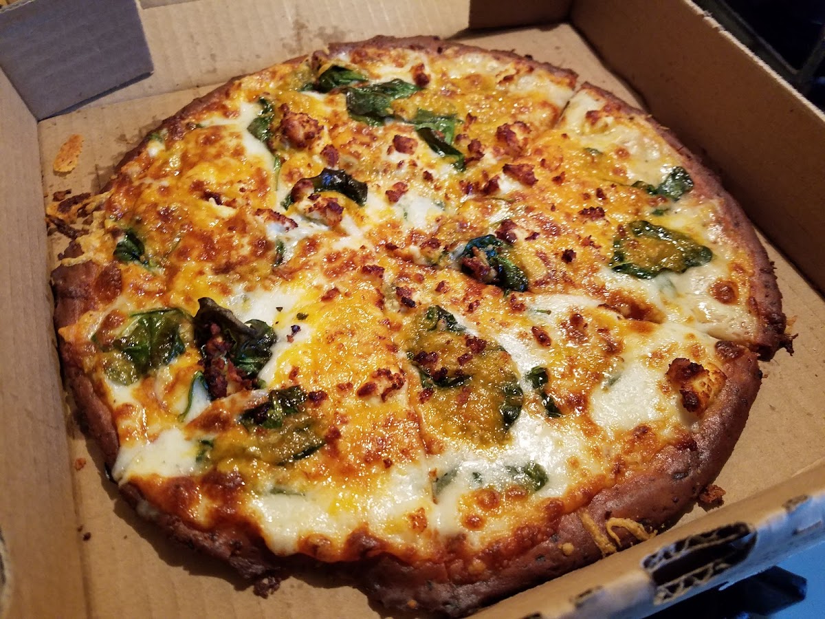 Spinach Cheddar Pizza