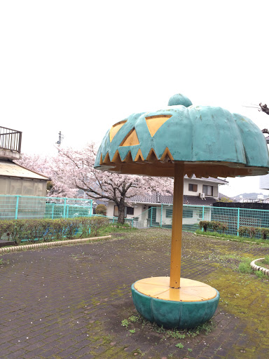 笠ノ井公園のカボチャの椅子