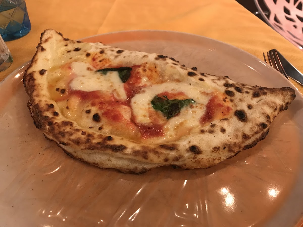 GF Calzone