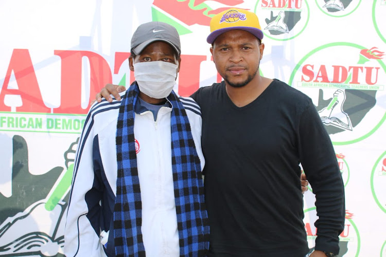 Former Orlando Pirates and Bafana Bafana midfielder Thandani Ntshumayelo (R) poses for a photograph with former Banyana Banyana midfielder Makhosi Luthuli (L) in a picture posted on Twitter by the former Pirates on Tuesday September 11 2018.