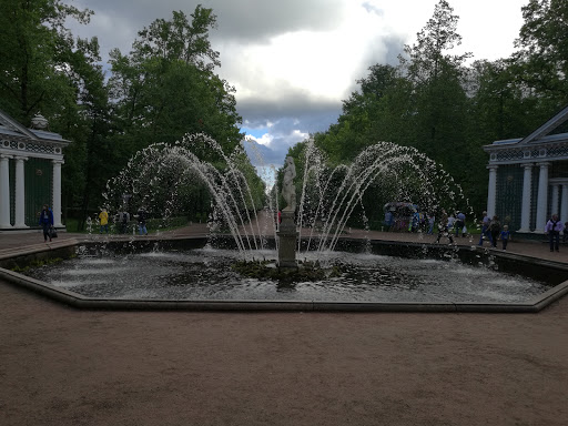 Петергоф, Нижний парк: фонтан 