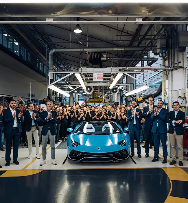 This blue Aventador is the last naturally aspirated V12 Lamborghini to be produced in the Italian firm's Sant’Agata factory.
