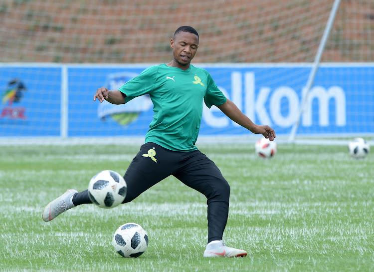 Mamelodi Sundowns star midfielder Andile Jali take part in a training session at the club's headquarters at Chloorkop on November 1, 2018.