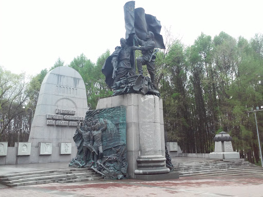 Памятник Борьбе против фашизма