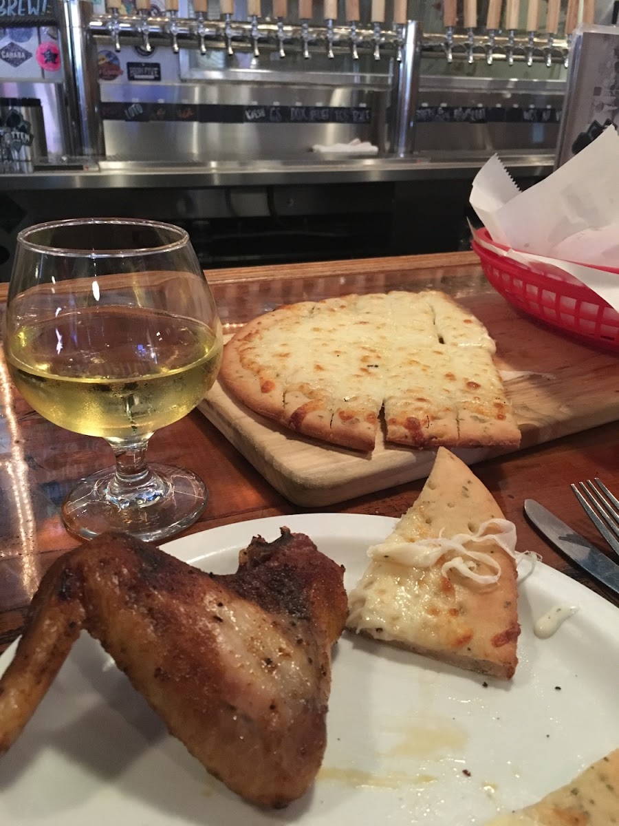 Gluten free cheesy bread, cider, and wings ! SO GOOD!!