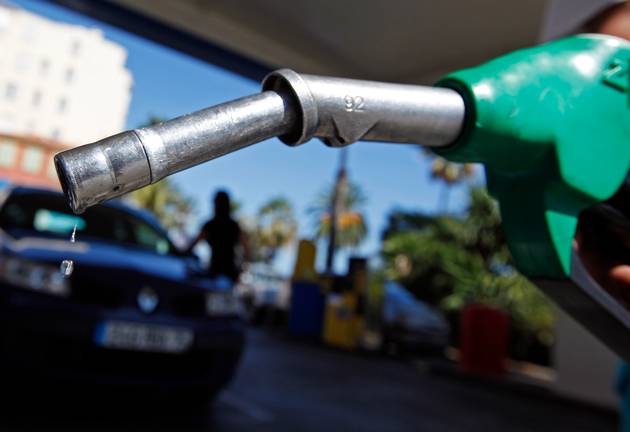 Petrol prices will decrease on Wednesday. File photo.