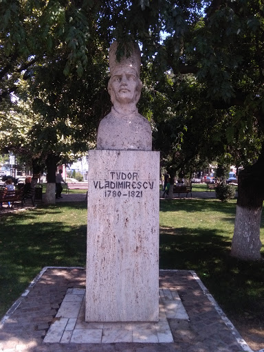 Tudor Vladimirescu Statue