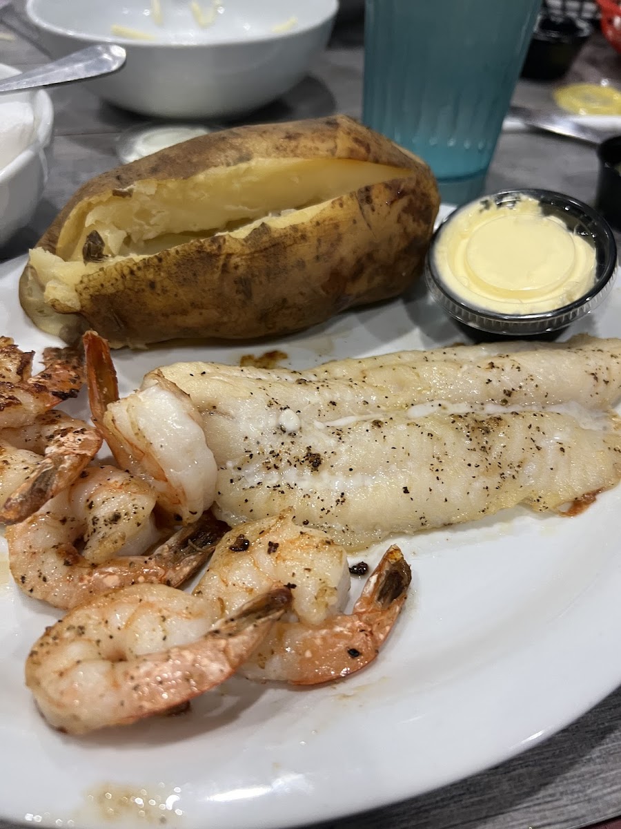 Seafood platter with flounder and shrimp!