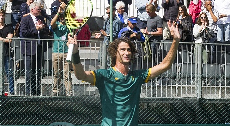Lloyd Harris provided South Africa with the desired start with a 6-4 6-7 (3) 6-3 win over Bulgaria's Alexandar Lazarov in the opening rubber of the Europe/Africa Group II Davis Cup tie at Kelvin Grove Club on Friday.
