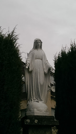 Figura Matki Boskiej Ul. Zielna