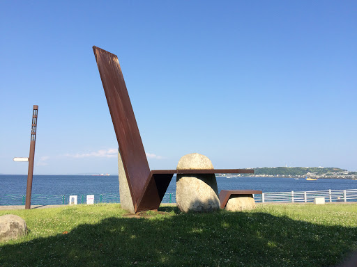 海辺つり公園　鉄のモニュメント